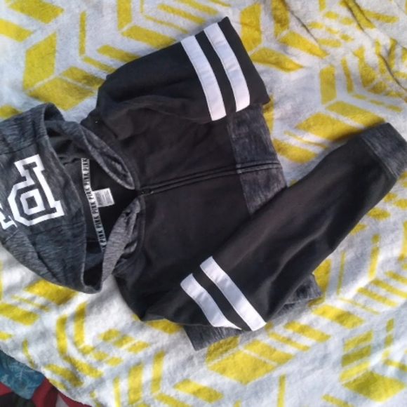 Sold!☺️ - Picture 3 of 8